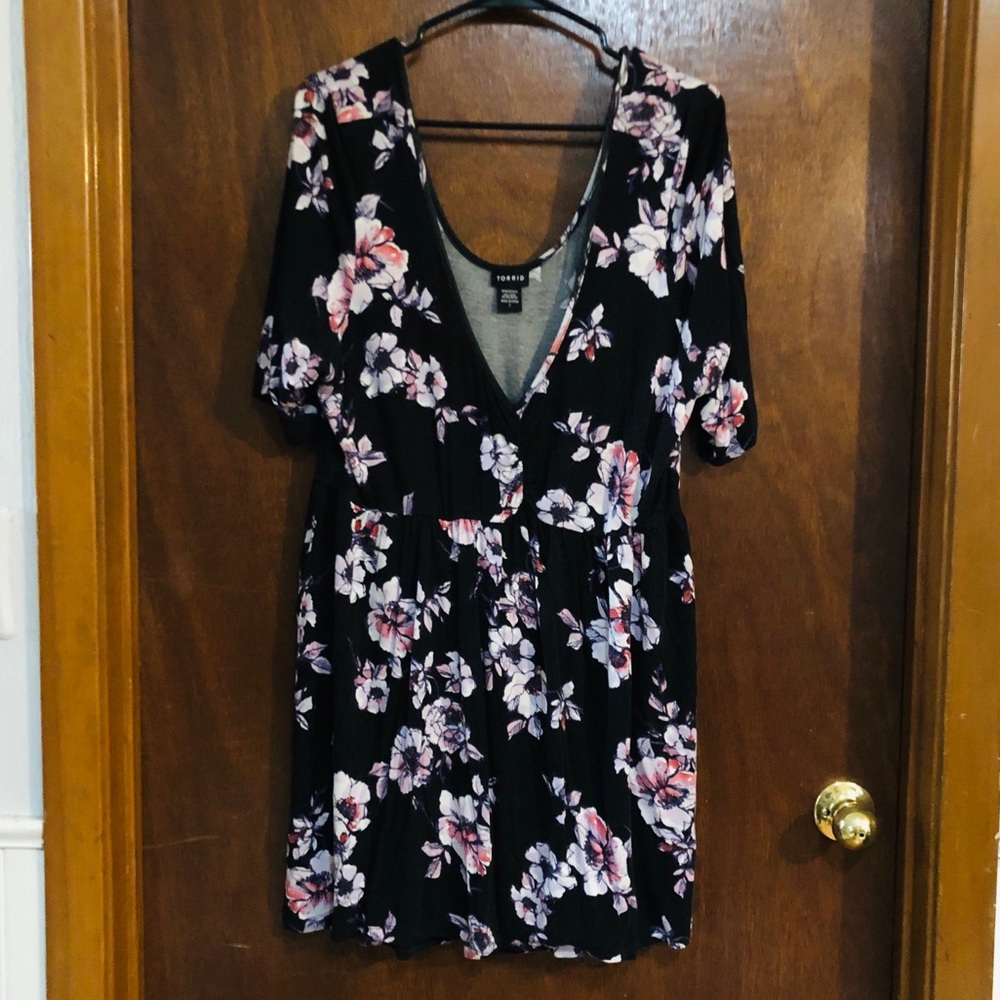 Plus size 2X top Torrid EUC